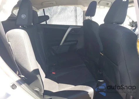 2017 Toyota Rav4 Le z USA, uszkodzony, nr VIN 2T3BFREV9HW648895